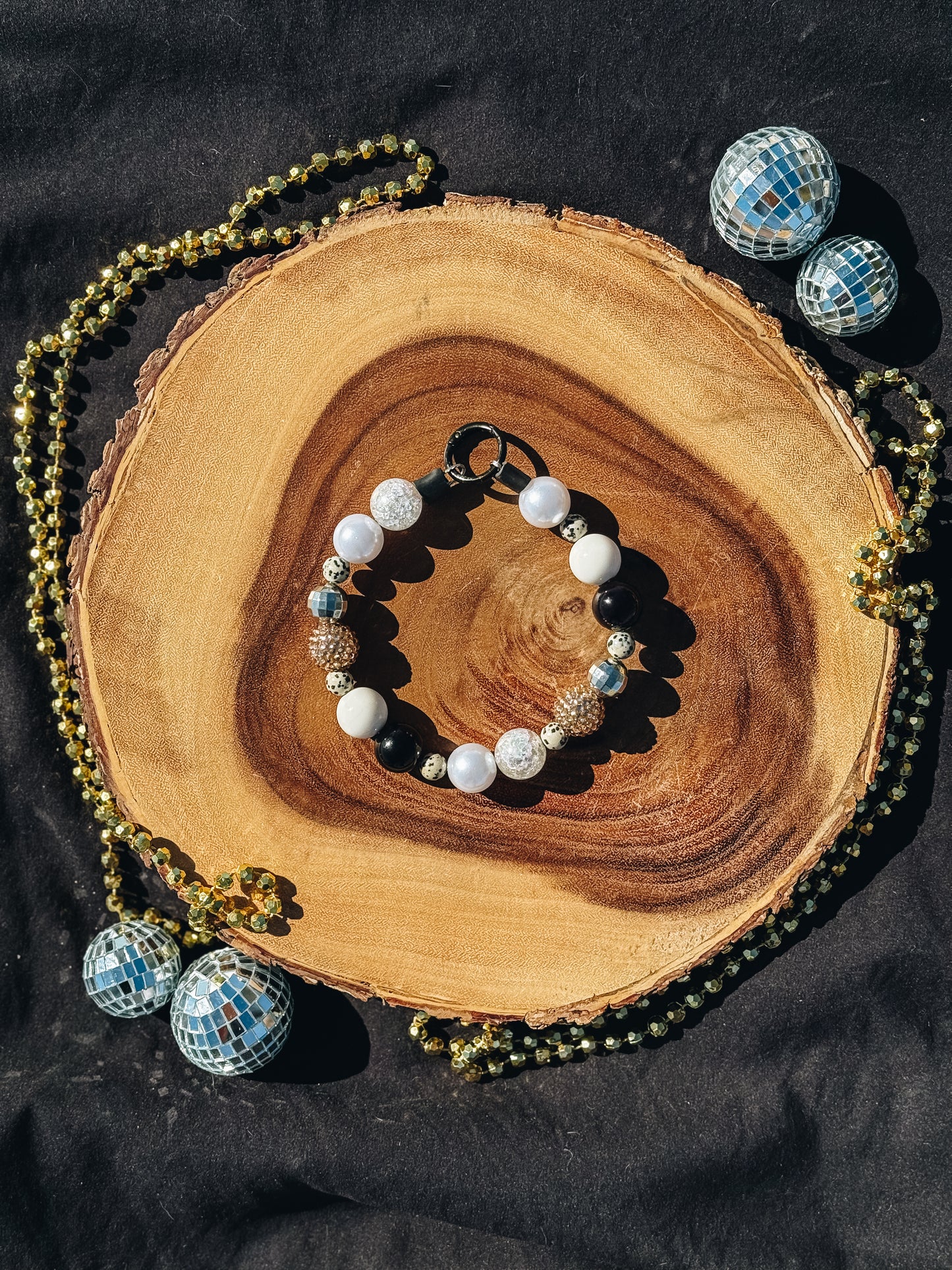 Champagne Hour feat. Dalmatian Jasper